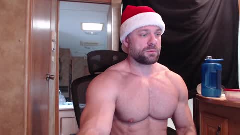 9 fat inches online show from December 17, 2024, 7:16 pm