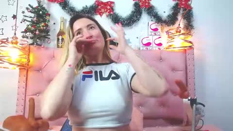 _antonella_11 online show from December 11, 2024, 11:04 pm