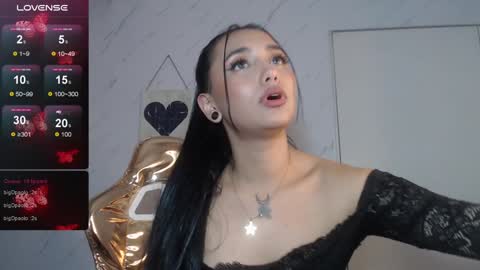 _ella_b online show from December 1, 2024, 3:20 pm