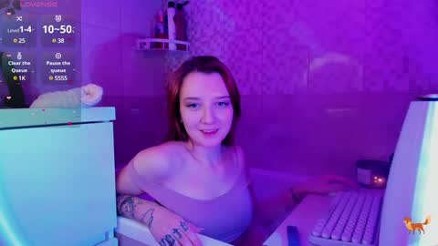 _hey_scarlett_ online show from November 11, 2024, 4:55 pm