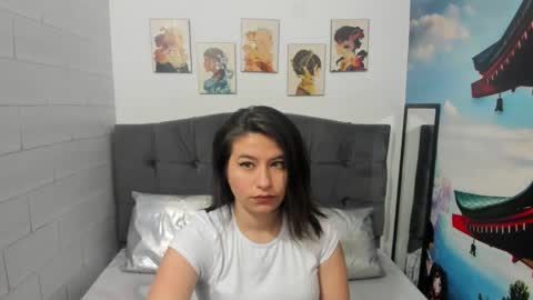 _mariana_1 online show from November 11, 2024, 3:18 pm