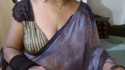 aaradhya_sexy_88 online show from November 23, 2024, 2:41 pm