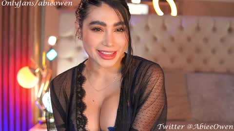 abie_owen online show from December 20, 2024, 12:16 am