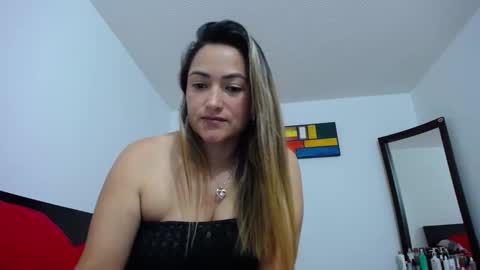 ximena online show from December 21, 2024, 2:55 am