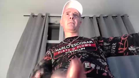 adamcarrera online show from January 6, 2025, 5:38 am