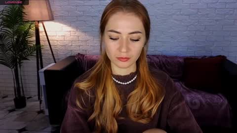 adelyna_bird online show from November 14, 2024, 7:15 am