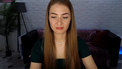 adelyna_bird online show from November 23, 2024, 8:34 am