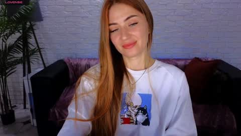 adelyna_bird online show from December 6, 2024, 8:52 am