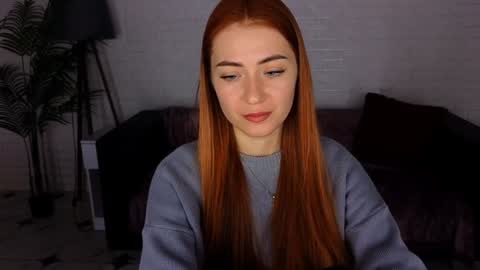 adelyna_bird online show from November 29, 2024, 8:13 am