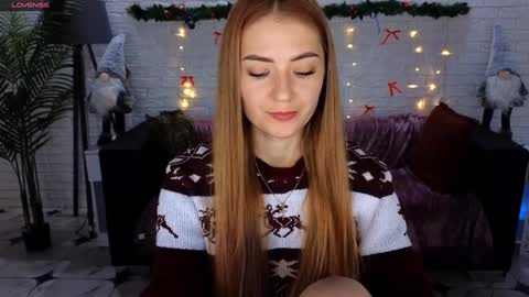 adelyna_bird online show from December 13, 2024, 8:39 am