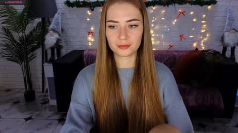 adelyna_bird online show from December 23, 2024, 7:30 am