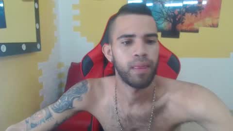 adri_sexboy online show from December 5, 2024, 12:42 pm