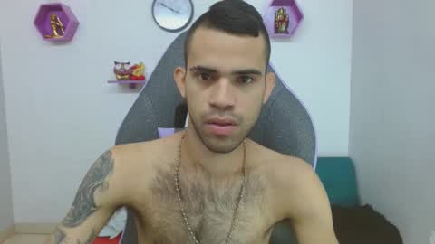 adri_sexboy online show from January 6, 2025, 12:52 pm