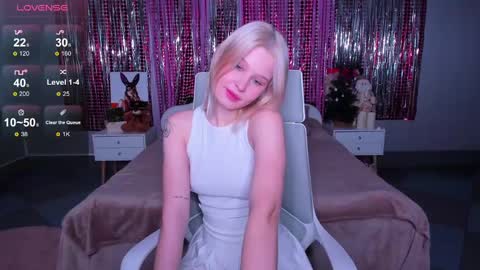 aeiris_xo online show from February 4, 2025, 10:40 am