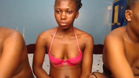 African Petite online show from December 16, 2024, 9:48 pm