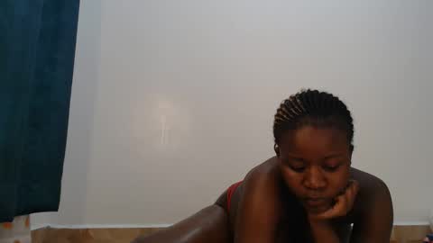 african_sidechick online show from December 17, 2024, 3:27 pm