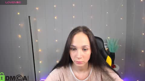 agnes_collins online show from December 30, 2024, 9:11 am