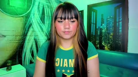 Aitana online show from December 20, 2024, 9:42 pm