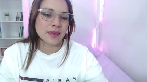 aixa_johnson online show from December 20, 2024, 3:46 pm