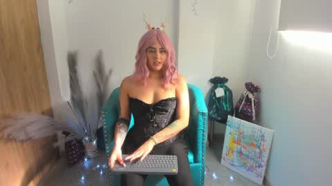 Aleene online show from December 22, 2024, 1:16 pm