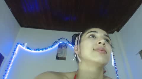 aleja_van1 online show from November 22, 2024, 9:14 pm