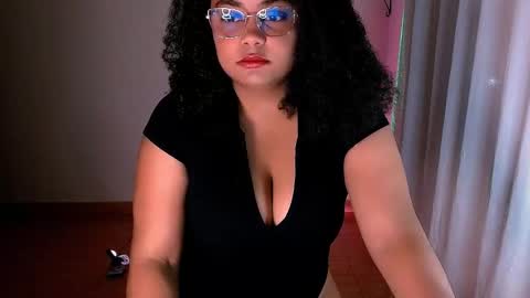 Alejandra  online show from January 14, 2025, 12:10 am