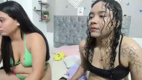 alejandra_evanss online show from November 29, 2024, 10:20 pm