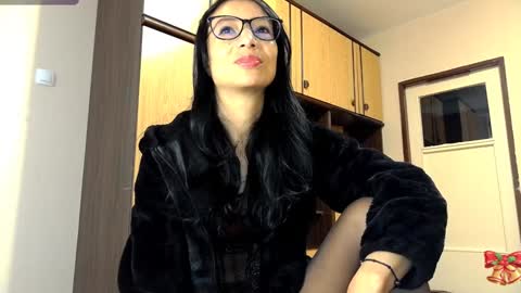 Alejandra online show from December 29, 2024, 7:46 am