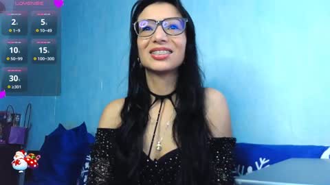 Alejandra online show from December 11, 2024, 9:49 am