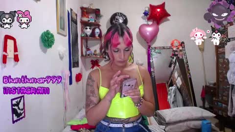 Kattlyn Alejandra Arango online show from December 2, 2024, 10:01 pm