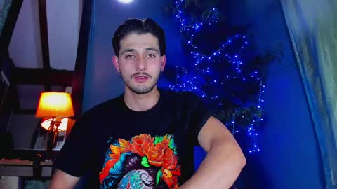 alejo_323__ online show from January 2, 2025, 3:27 am