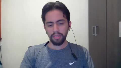 alejo_shy online show from November 15, 2024, 5:18 am