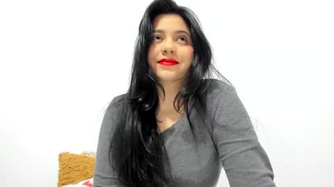 Alejandra online show from December 15, 2024, 5:14 am