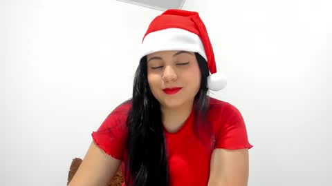 Alejandra online show from December 11, 2024, 2:15 am