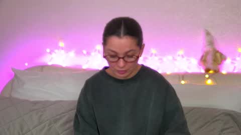 AlexandraBloom online show from December 17, 2024, 6:54 pm