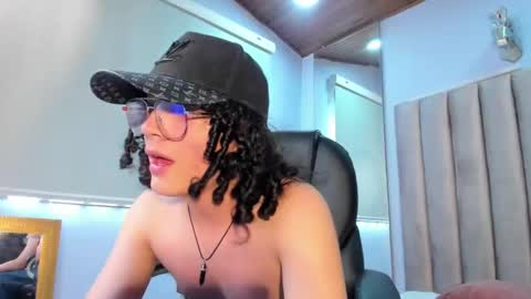 alexandreee__ online show from January 30, 2025, 7:31 pm