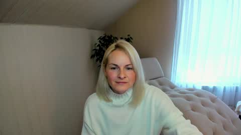 alicee__grace online show from December 18, 2024, 8:04 am