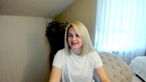 alicee__grace online show from December 8, 2024, 10:19 am