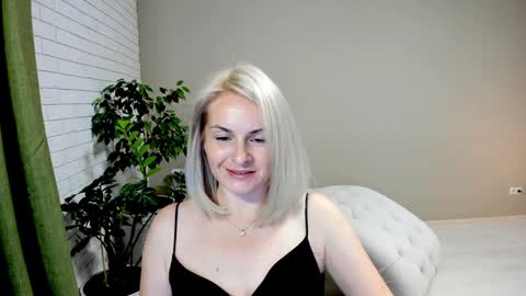 alicee__grace online show from November 27, 2024, 11:03 am