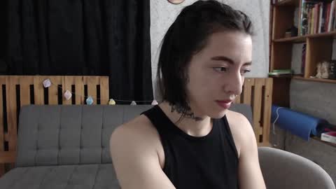 alicee_logan_ online show from November 28, 2024, 2:05 am