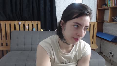 alicee_logan_ online show from December 11, 2024, 1:10 am