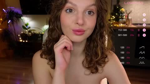 AliceKingsleigh online show from December 30, 2024, 9:55 pm