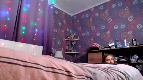 alicewetsquirt online show from January 2, 2025, 8:20 am