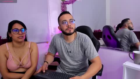 Alina And Darell  online show from December 28, 2024, 3:52 am