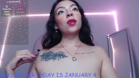 Alejandra online show from January 3, 2025, 7:42 am