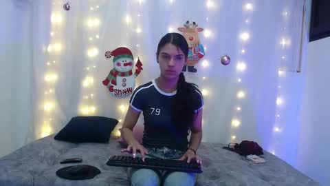 Alisson Rodriguez online show from December 26, 2024, 1:23 pm