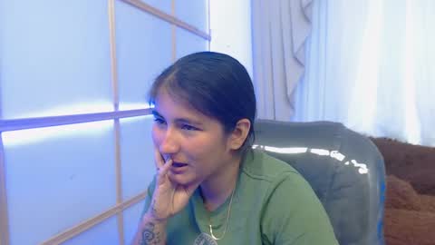 allisa_sinns online show from February 4, 2025, 2:44 pm