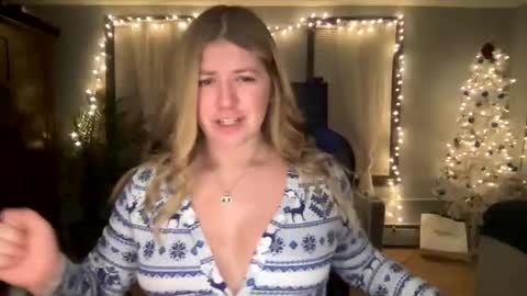 allyanalangel online show from November 12, 2024, 12:48 am