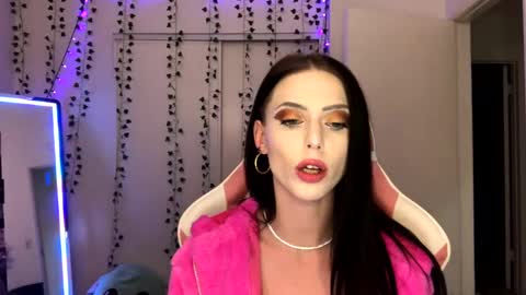 Ally Girl - Lets Get To 30K Followers online show from November 16, 2024, 5:16 am