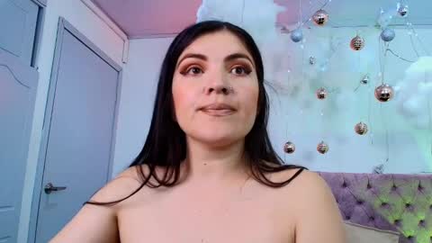 Amara Vega  online show from December 27, 2024, 11:46 am